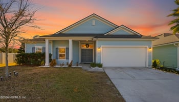 3938 Hammock Bluff Dr, Jacksonville, FL 32226