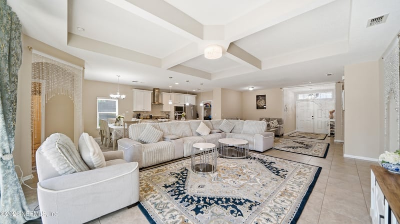 3938 Hammock Bluff Dr, Jacksonville, FL 32226