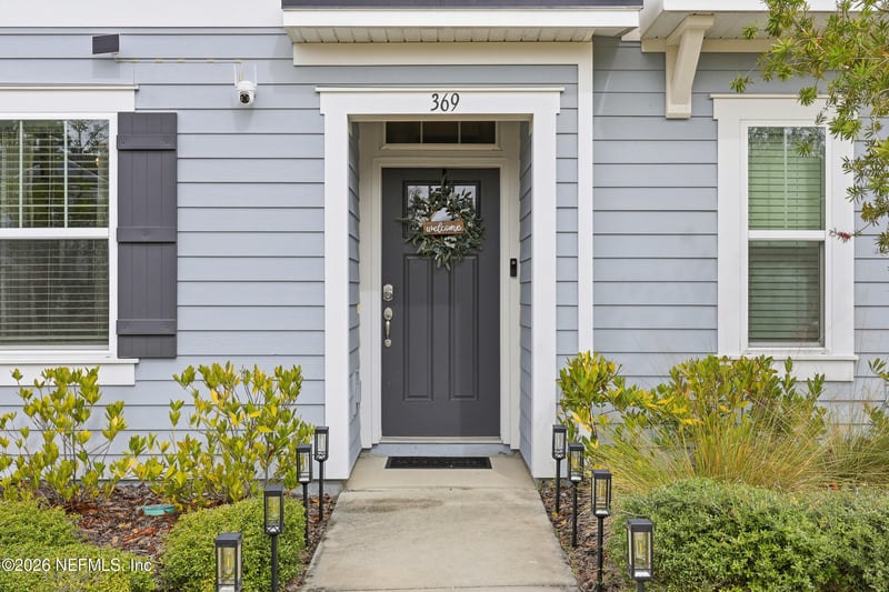 369 Annies Pl, Jacksonville, FL 32218