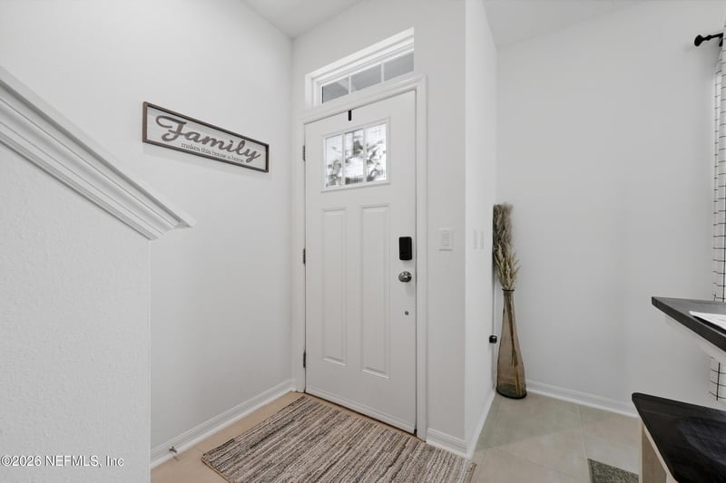 369 Annies Pl, Jacksonville, FL 32218