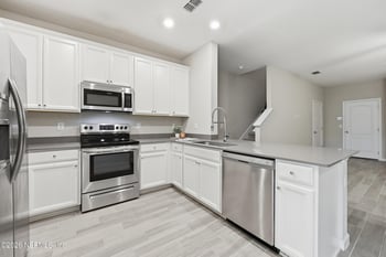 2552 Sandy Dune Dr, Jacksonville, FL 32233