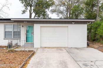 7303 Sandhurst Rd, Jacksonville, FL 32277