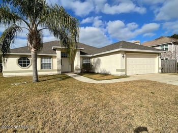 5009 Grand Lakes Dr, Jacksonville, FL 32258