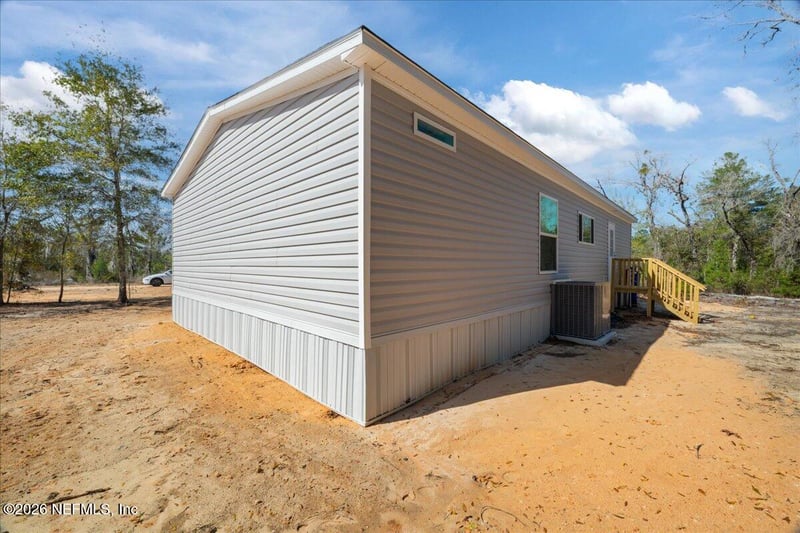 112 Highland Dr, Hawthorne, FL 32640