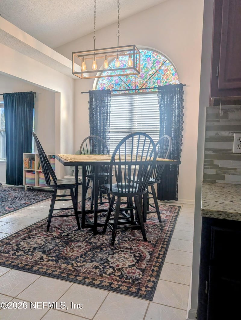 7737 Mistwood Cir, Jacksonville, FL 32244