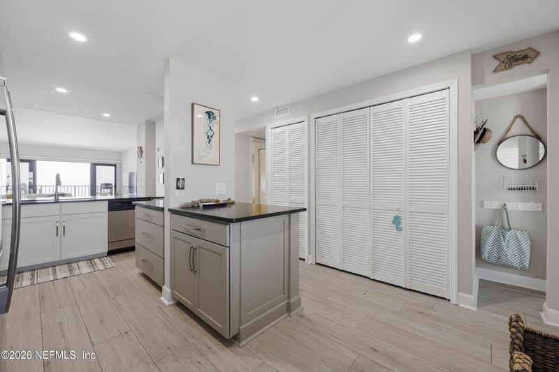 1901 1st St #1002, Jacksonville Beach, FL 32250