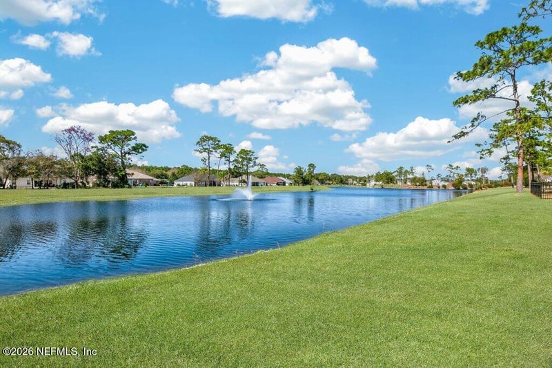 15726 Northside Dr, Jacksonville, FL 32218