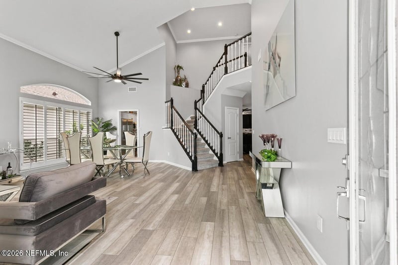 433 Big Tree Rd, Palm Valley, FL 32082