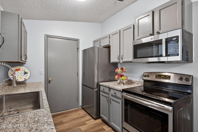 6246 Alfredo Dr, Jacksonville, FL 32244