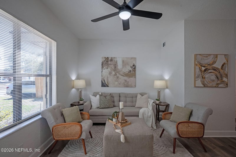 6122 Suwanee Rd, Jacksonville, FL 32217