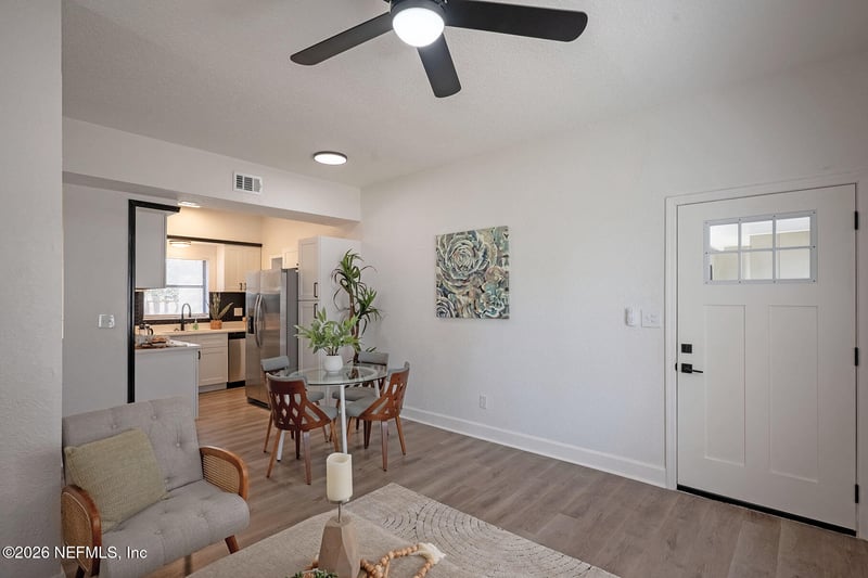 6122 Suwanee Rd, Jacksonville, FL 32217