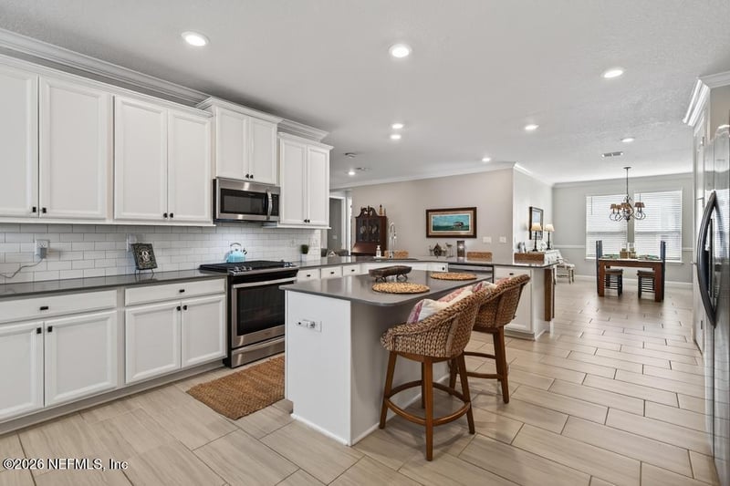 329 Glorieta Dr, St Augustine, FL 32095