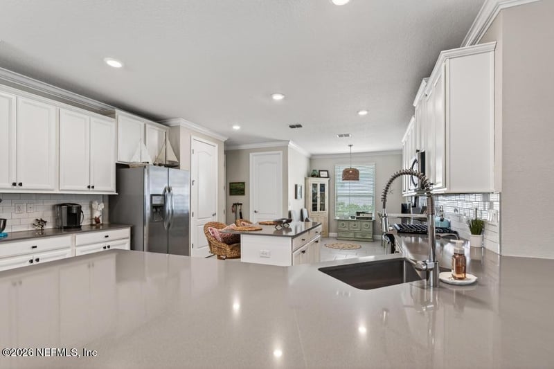 329 Glorieta Dr, St Augustine, FL 32095