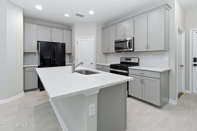 427 Brandon Lakes Dr, St Augustine, FL 32092