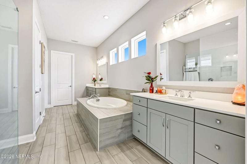 383 Pine Haven Dr, St Johns, FL 32259