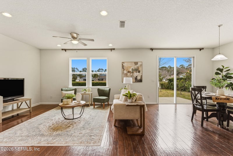 270 Carnation St, St Johns, FL 32259