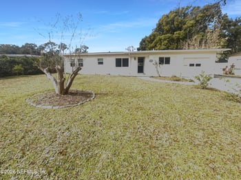 6123 Robbins Cir, Jacksonville, FL 32211