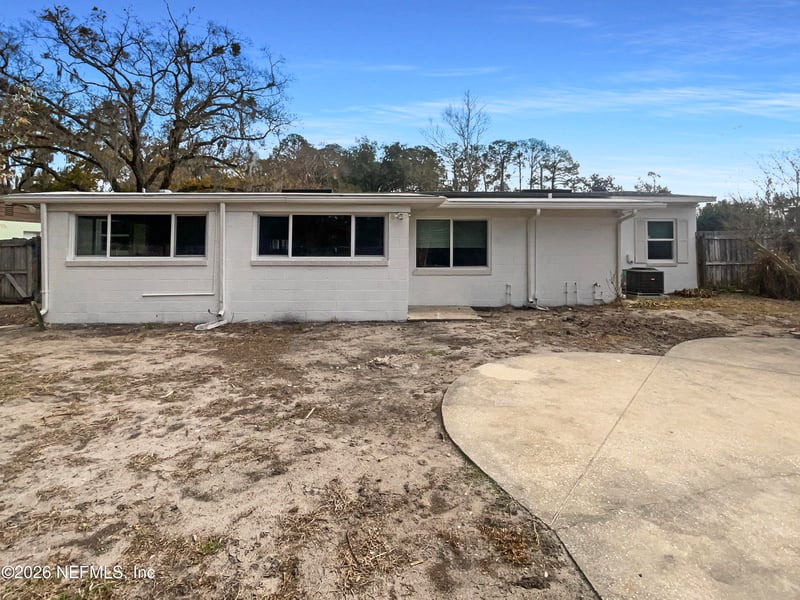 6123 Robbins Cir, Jacksonville, FL 32211