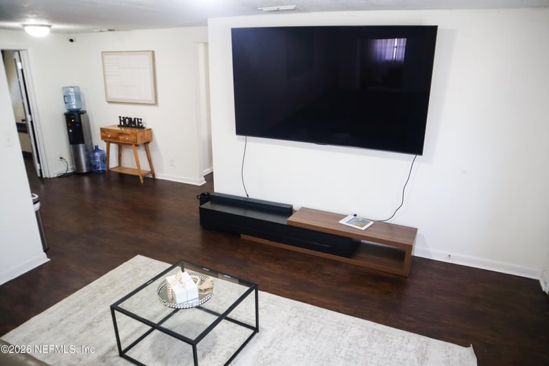 386 Woodside Dr, Orange Park, FL 32073