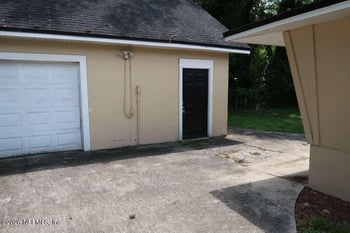 386 Woodside Dr, Orange Park, FL 32073