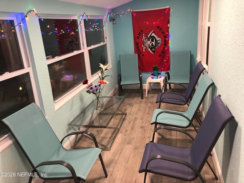 1334 1st St, Jacksonville Beach, FL 32250