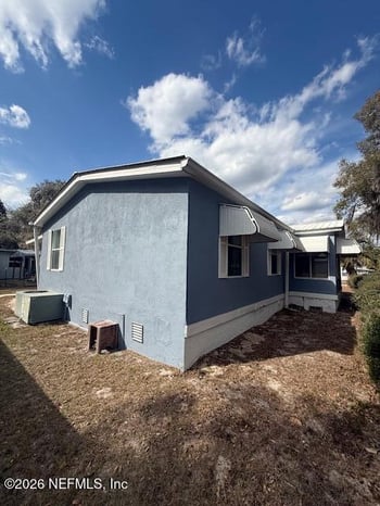 302 Sportsman Dr, Welaka, FL 32193