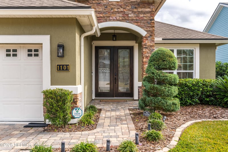 1101 Laurel Valley Dr, Orange Park, FL 32065