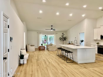 2374 Glade Springs Dr, Jacksonville, FL 32246