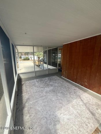 302 Sportsman Dr, Welaka, FL 32193