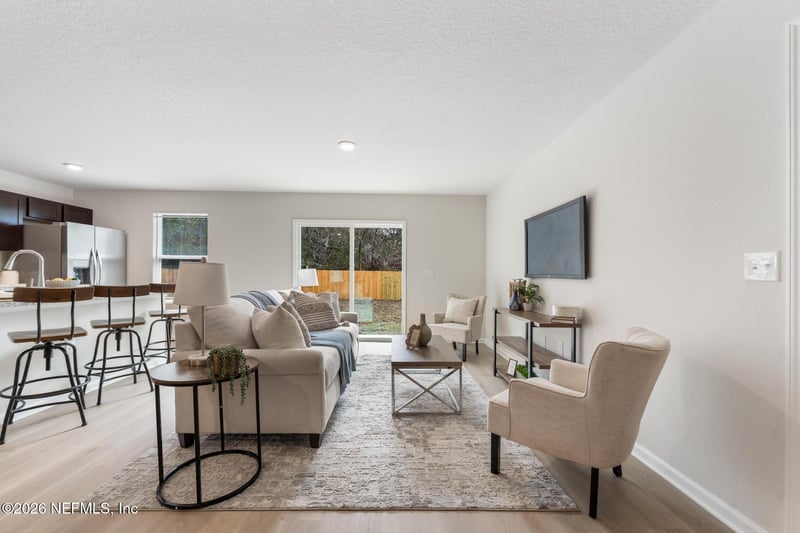 918 Deerwood Cir, Jacksonville, FL 32208