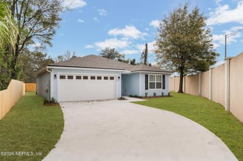918 Deerwood Cir, Jacksonville, FL 32208