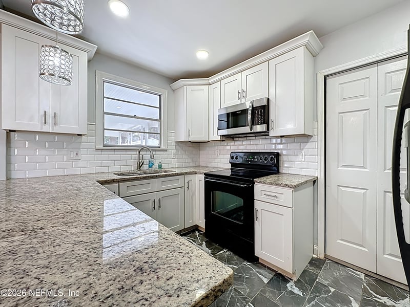 1795 Bartram Cir, Jacksonville, FL 32207