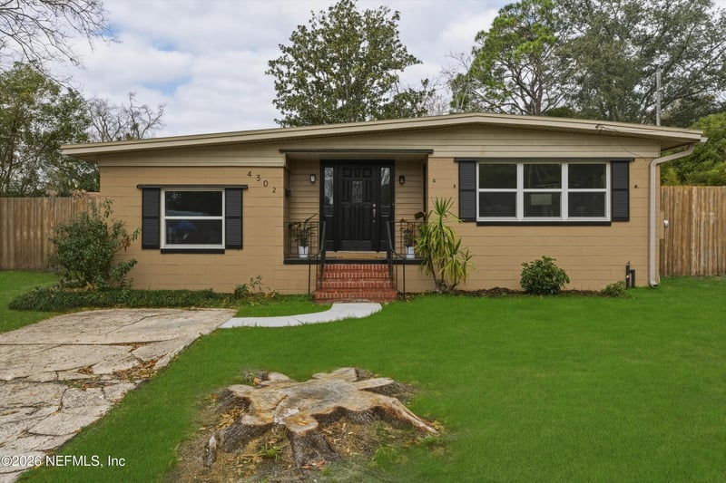 4302 Ish Brant Ct, Jacksonville, FL 32210