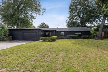 704 Seabrook Cove Rd, Jacksonville, FL 32211