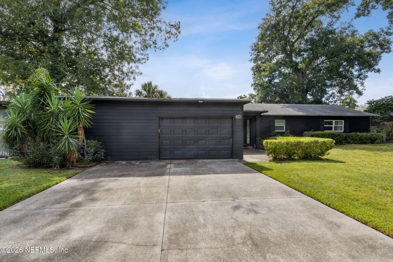 704 Seabrook Cove Rd, Jacksonville, FL 32211