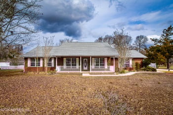 27112 Lake Dr, Hilliard, FL 32046