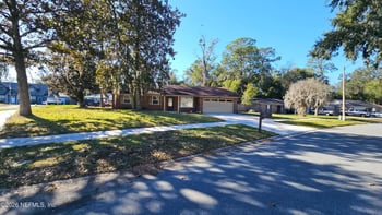 4978 Lofty Pines Cir, Jacksonville, FL 32210