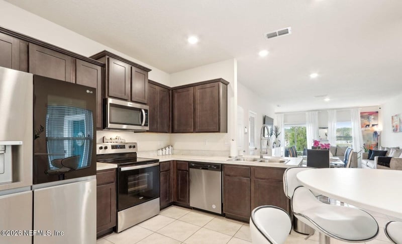 986 Observatory Pw, Jacksonville, FL 32218