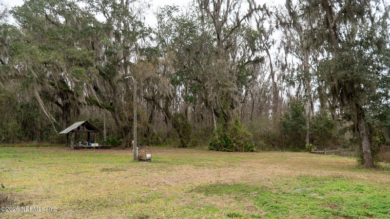 455 River Rd, Palatka, FL 32177