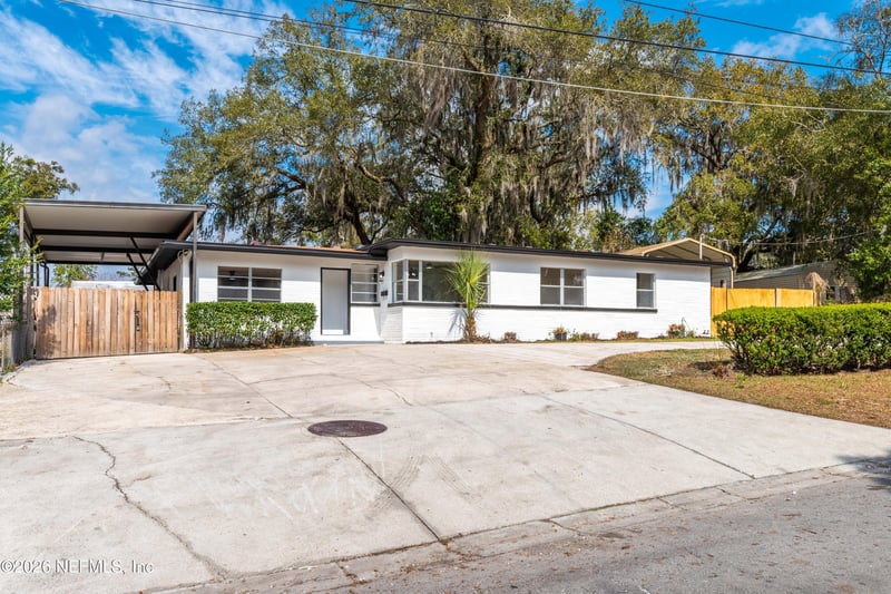 8845 Atter Ln, Jacksonville, FL 32216