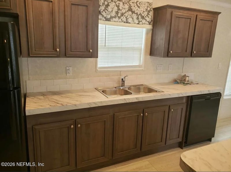 5400 Collins Rd #184, Jacksonville, FL 32244