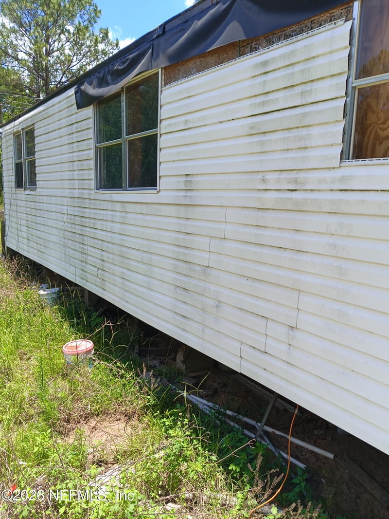 147 2nd Way, Interlachen, FL 32148