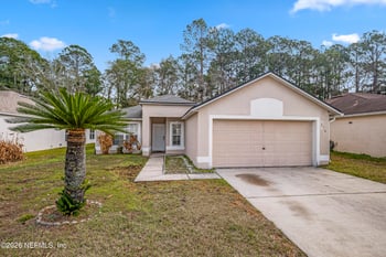 2715 Lantana Lakes Dr, Jacksonville, FL 32246