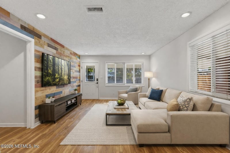 3873 Shady Ln, Jacksonville, FL 32277