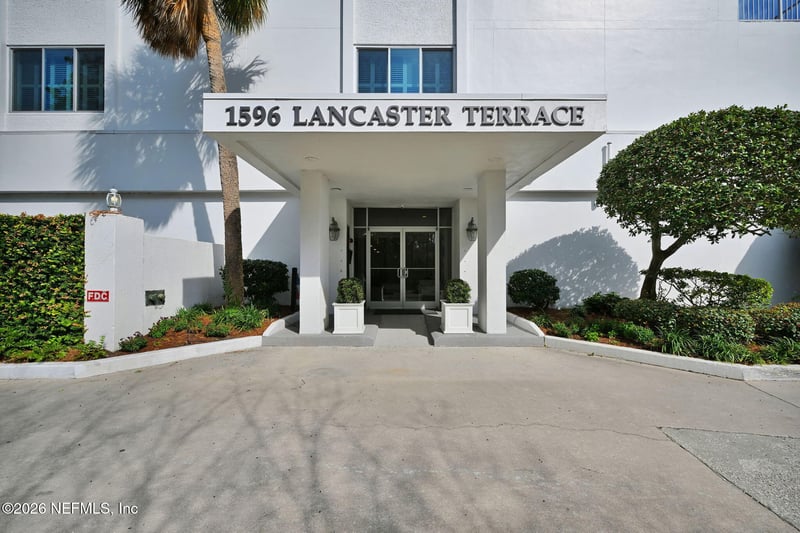 1596 Lancaster Ter #3B, Jacksonville, FL 32204