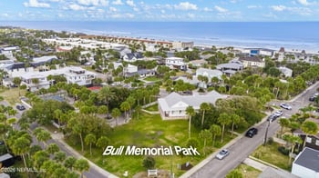 341 9th St, Atlantic Beach, FL 32233