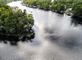 546 Jack Ln, Satsuma, FL 32189