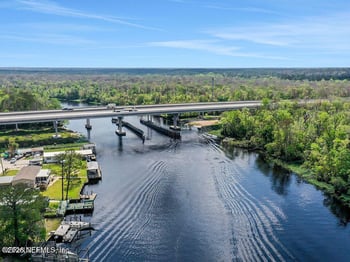 546 Jack Ln, Satsuma, FL 32189