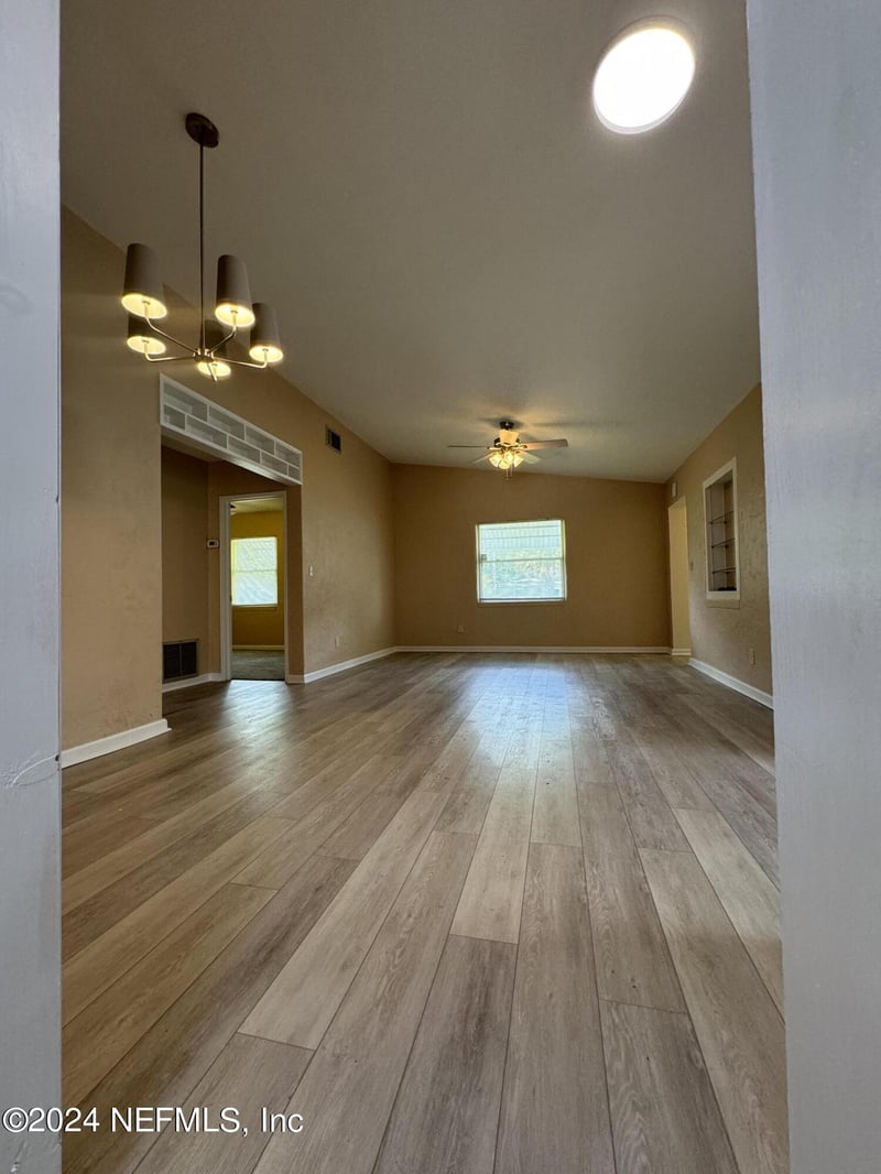 3842 Ruby Dr, Jacksonville, FL 32246