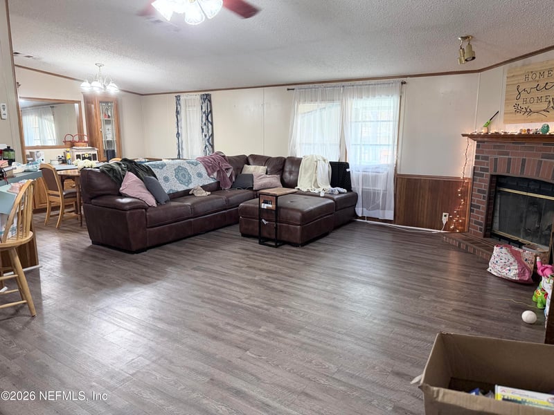 138 Thomas Ave, Jacksonville, FL 32218